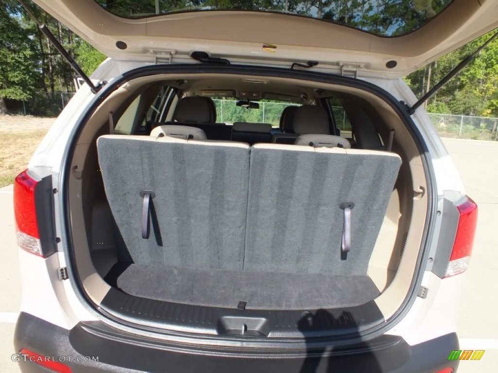 2011 Sorento LX V6 - White Sand Beige / Beige photo #32