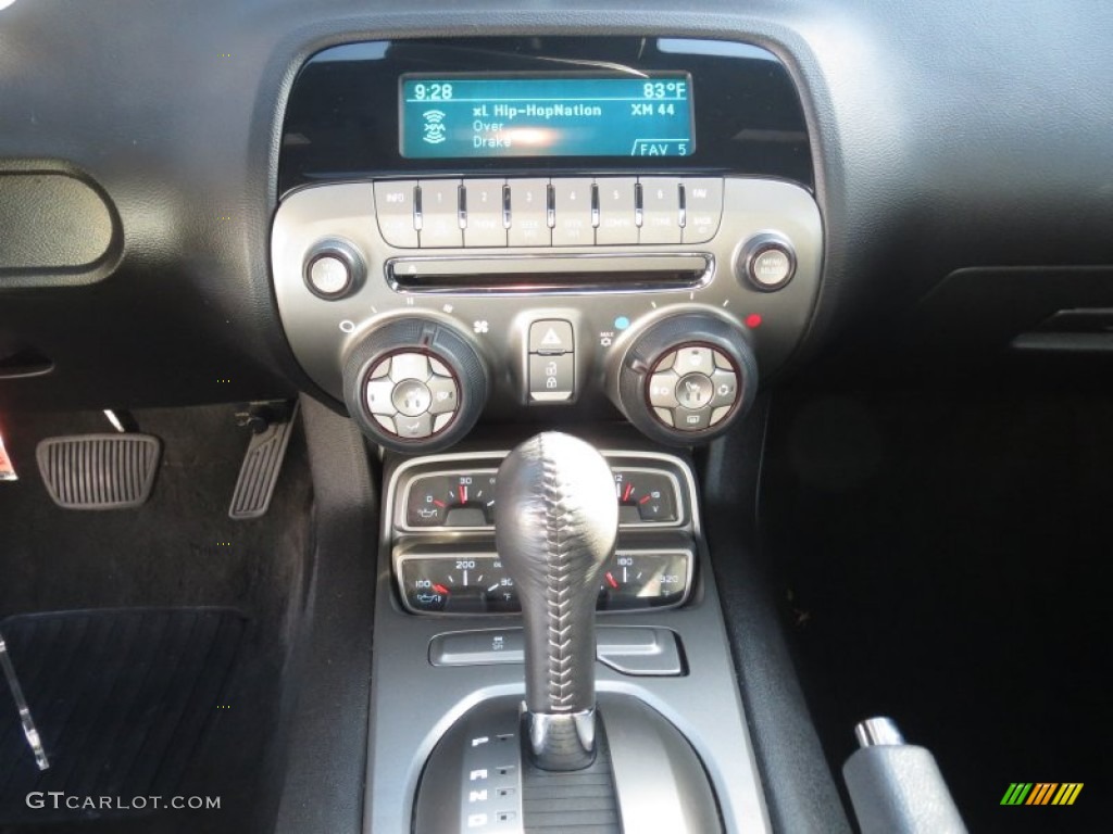 2010 Chevrolet Camaro LT/RS Coupe Controls Photo #70296290