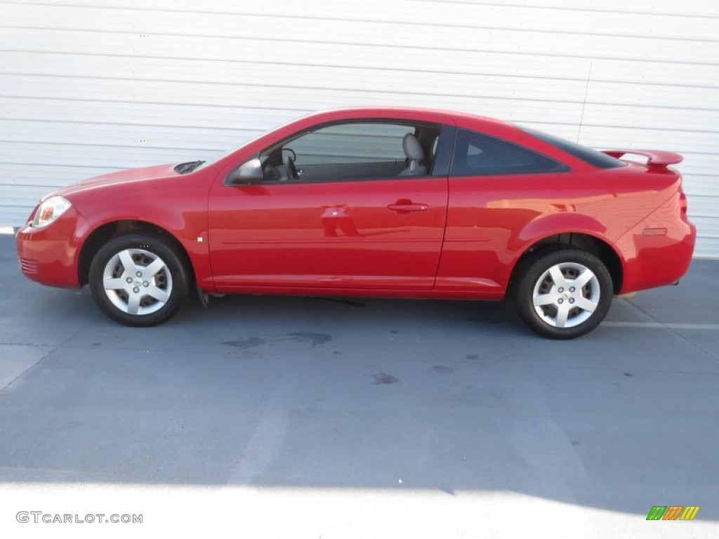 2007 Cobalt LS Coupe - Victory Red / Gray photo #5