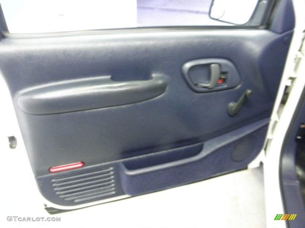 1998 C/K C1500 Regular Cab - Summit White / Gray photo #11