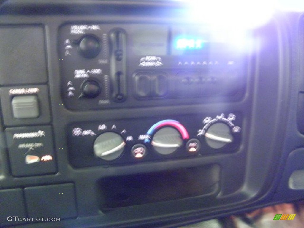 1998 C/K C1500 Regular Cab - Summit White / Gray photo #14