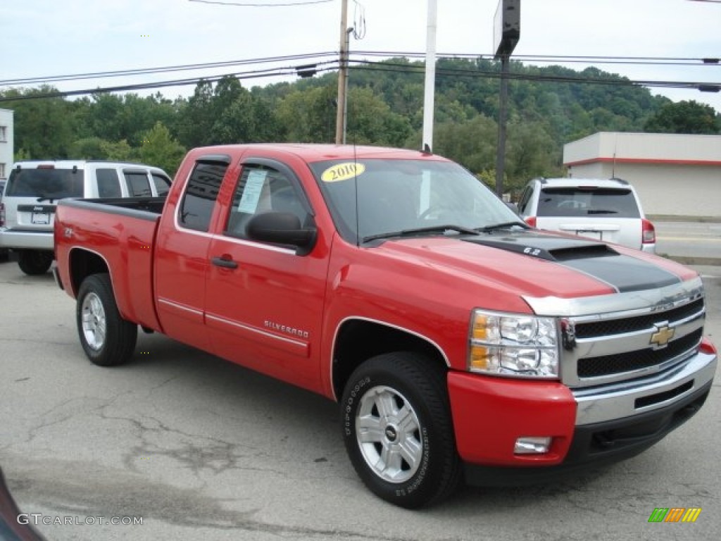 2010 Silverado 1500 LT Extended Cab 4x4 - Victory Red / Ebony photo #3