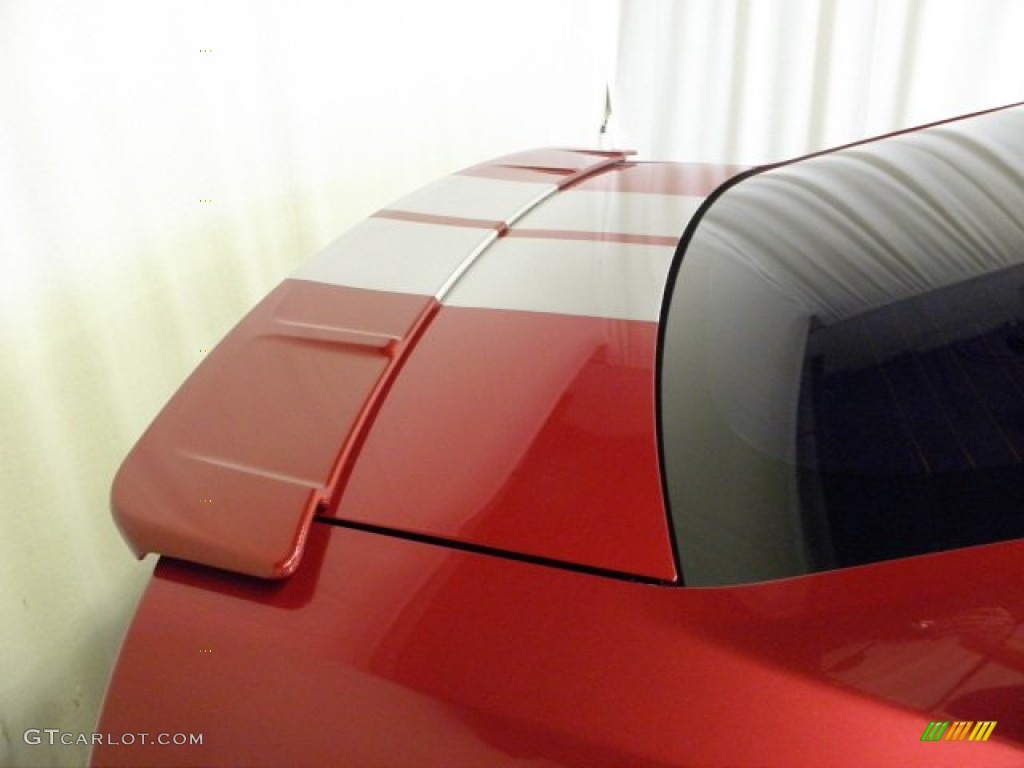2008 Ford Mustang V6 Deluxe Coupe Rear Spoiler Photo #70299209
