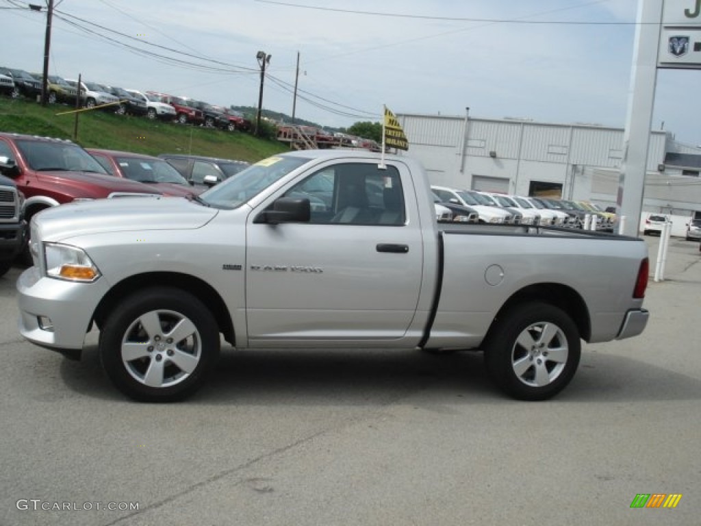 2011 Ram 1500 Express Regular Cab 4x4 - Bright Silver Metallic / Dark Slate Gray/Medium Graystone photo #8