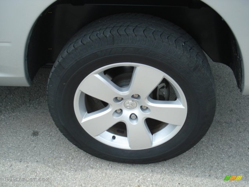 2011 Ram 1500 Express Regular Cab 4x4 - Bright Silver Metallic / Dark Slate Gray/Medium Graystone photo #12