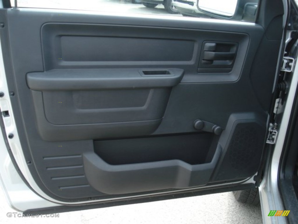 2011 Ram 1500 Express Regular Cab 4x4 - Bright Silver Metallic / Dark Slate Gray/Medium Graystone photo #15