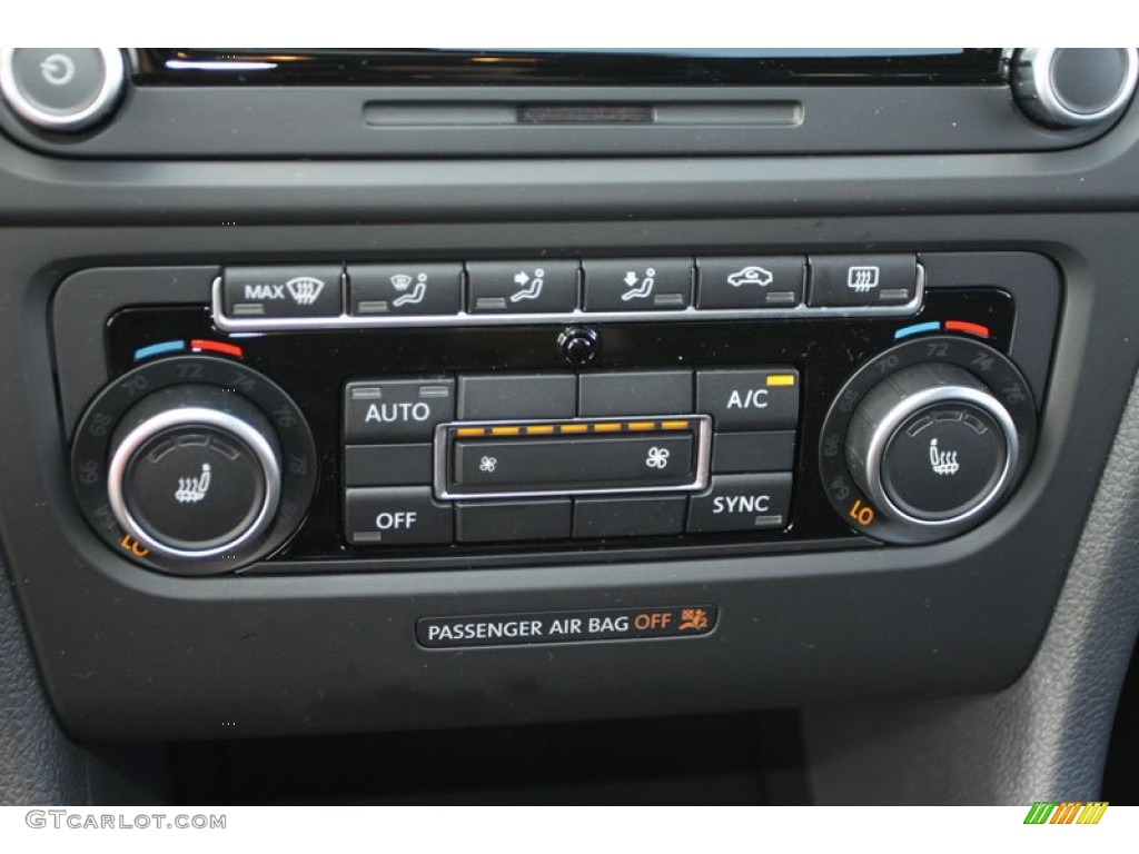 2013 Golf R 4 Door 4Motion - Rising Blue Metallic / Titan Black photo #17