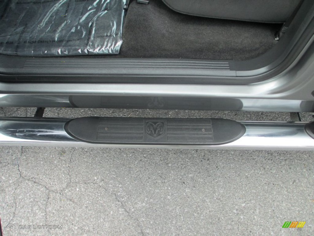 2005 Ram 1500 SLT Quad Cab 4x4 - Mineral Gray Metallic / Dark Slate Gray photo #13