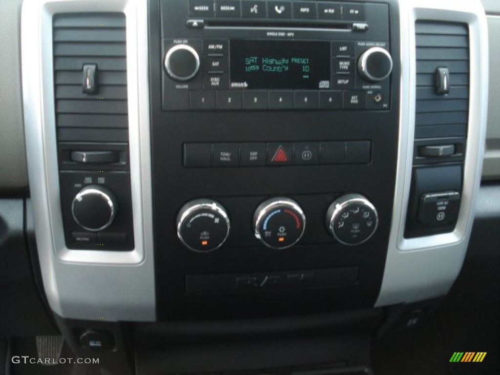 2009 Ram 1500 Big Horn Edition Crew Cab 4x4 - Bright Silver Metallic / Dark Slate/Medium Graystone photo #20
