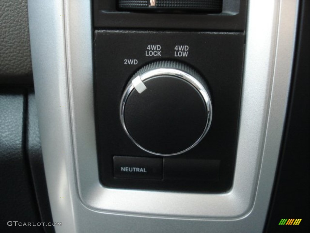 2009 Ram 1500 Big Horn Edition Crew Cab 4x4 - Bright Silver Metallic / Dark Slate/Medium Graystone photo #21