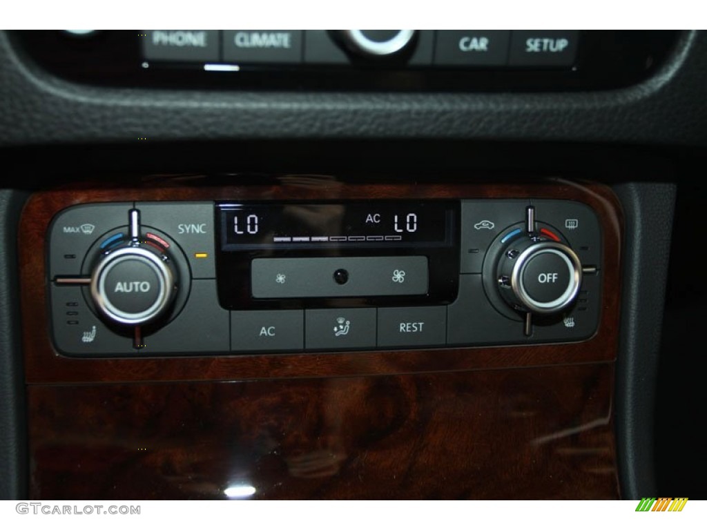 2013 Touareg TDI Lux 4XMotion - Galapagos Metallic / Black Anthracite photo #17
