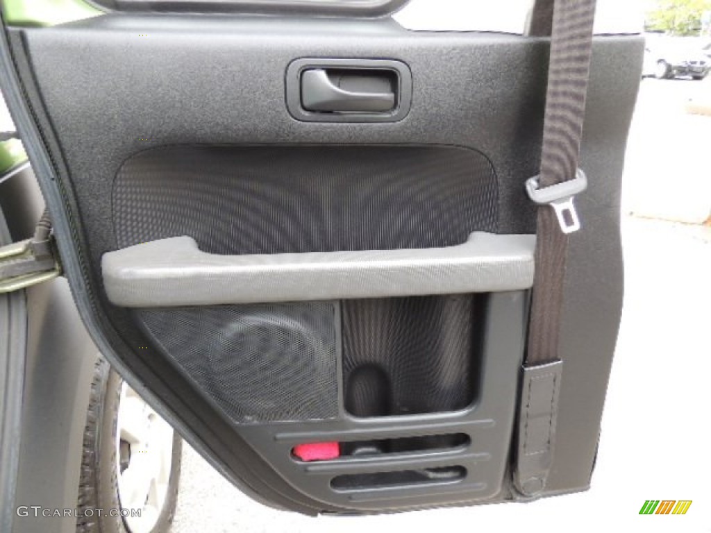 2006 Honda Element LX Black/Gray Door Panel Photo #70304456