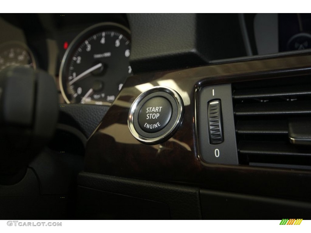 2013 3 Series 328i Convertible - Mineral White Metallic / Saddle Brown photo #22