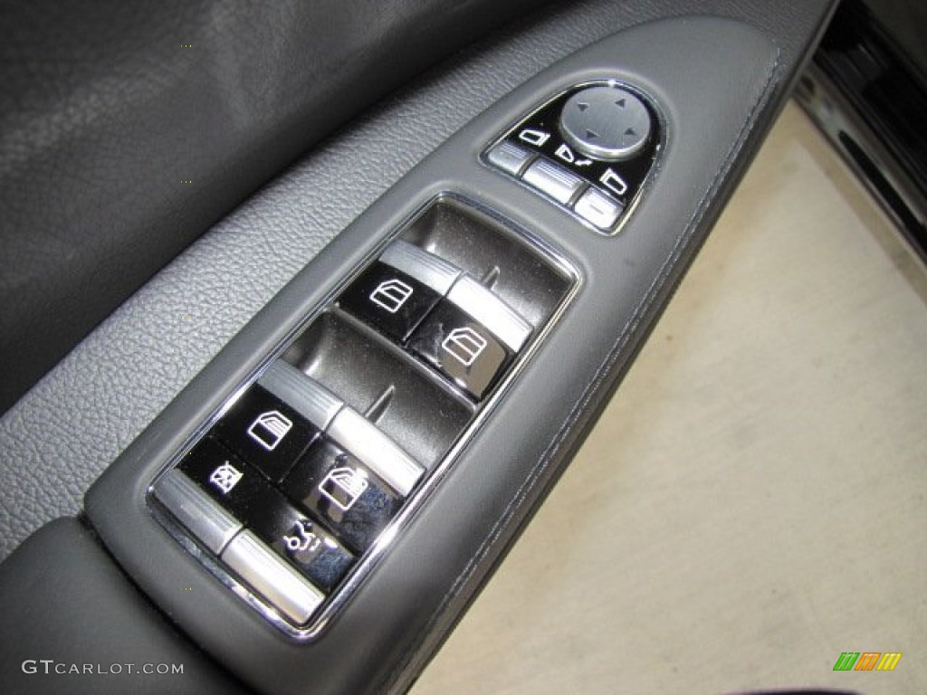 2009 Mercedes-Benz S 63 AMG Sedan Controls Photo #70307165