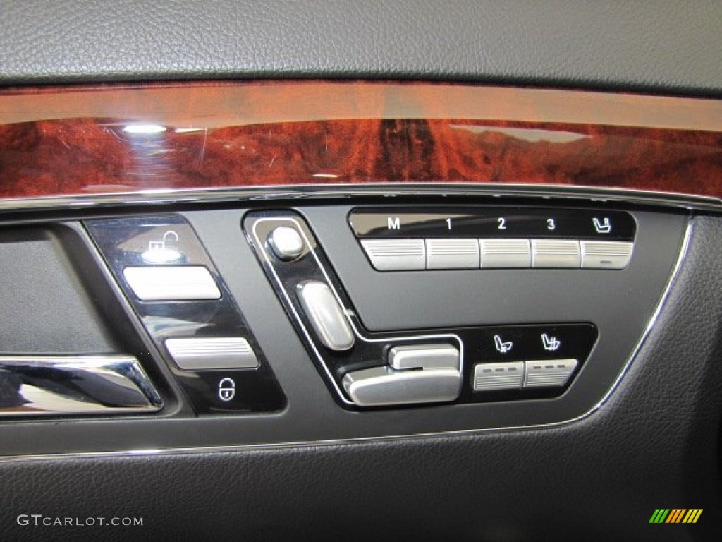 2009 Mercedes-Benz S 63 AMG Sedan Controls Photo #70307174