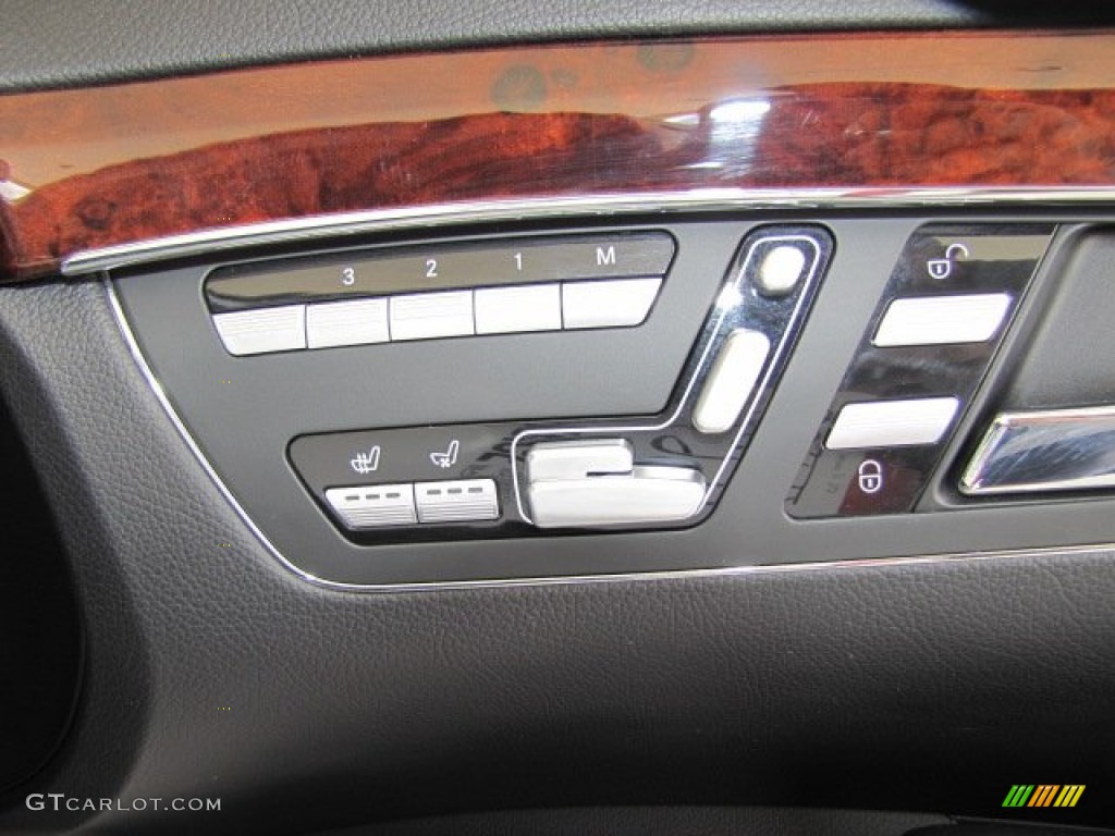 2009 Mercedes-Benz S 63 AMG Sedan Controls Photo #70307201