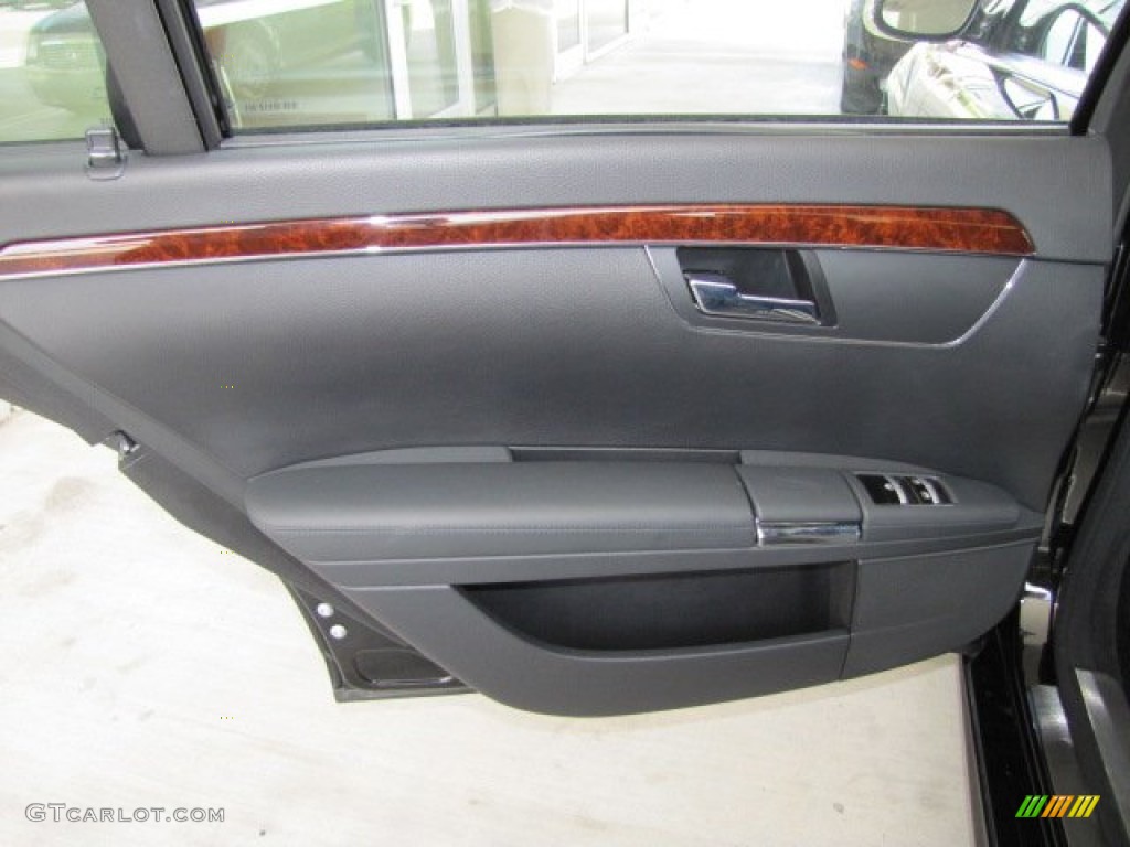 2009 Mercedes-Benz S 63 AMG Sedan Black Door Panel Photo #70307216