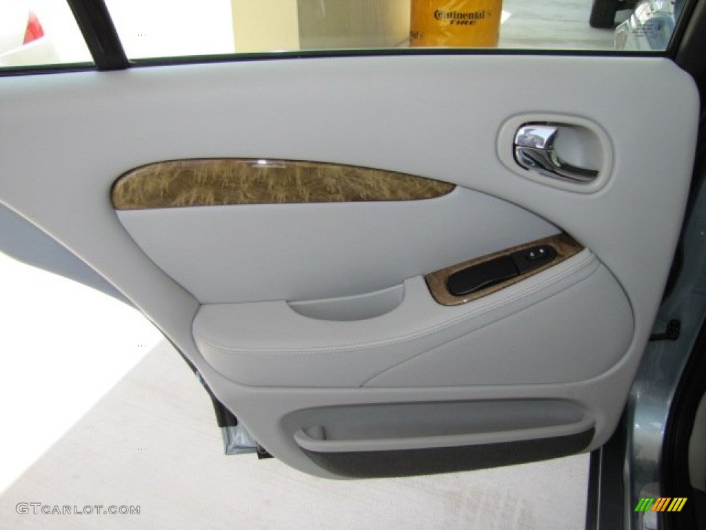 2006 Jaguar S-Type 3.0 Dove Door Panel Photo #70308128