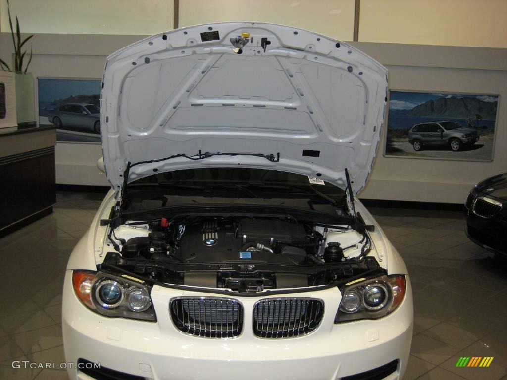 2009 1 Series 135i Coupe - Alpine White / Black photo #16