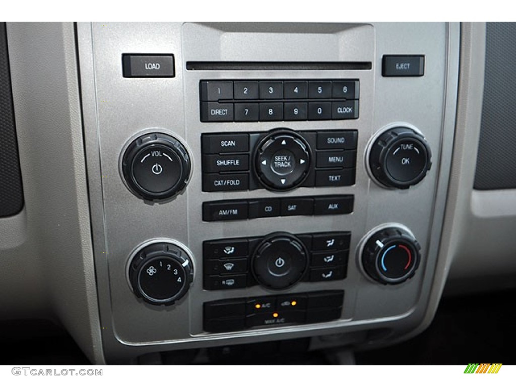 2008 Ford Escape XLT V6 Controls Photo #70312068