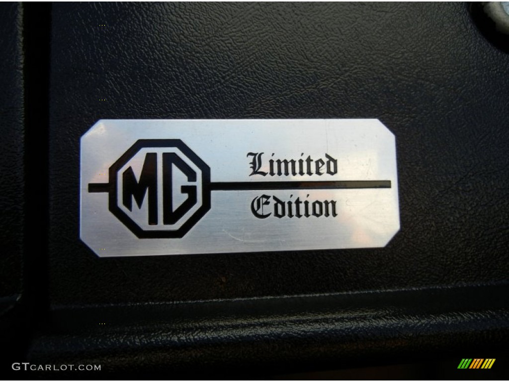 1980 MG MGB Mark III Marks and Logos Photos