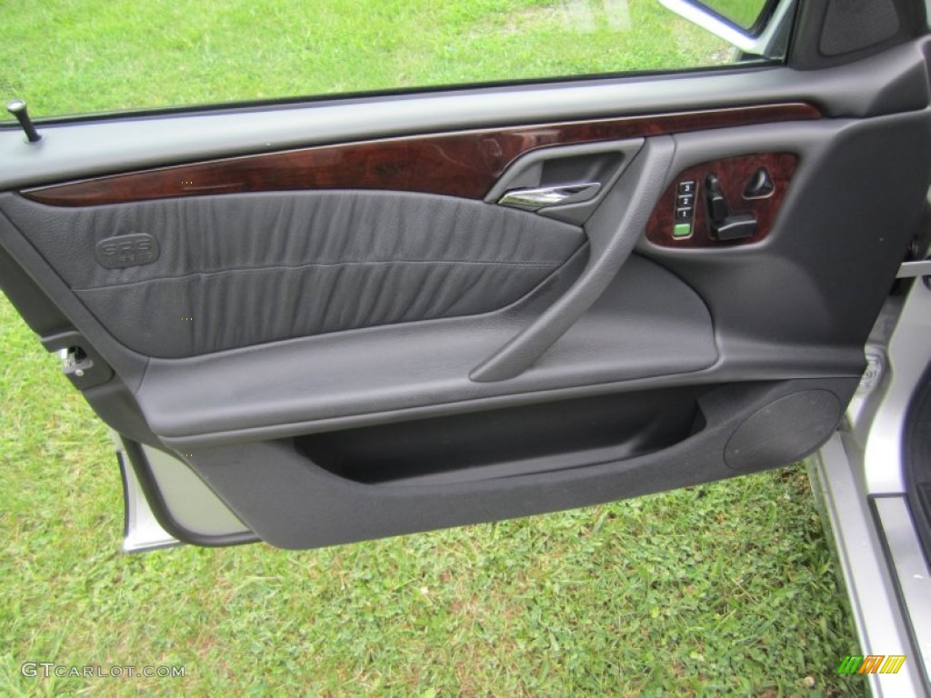 2000 Mercedes-Benz E 430 4Matic Sedan Charcoal Door Panel Photo #70313730