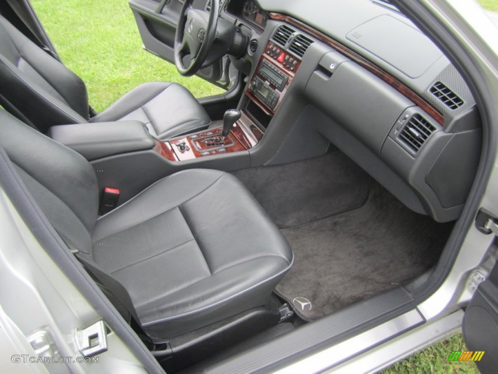 Charcoal Interior 2000 Mercedes-Benz E 430 4Matic Sedan Photo #70313799