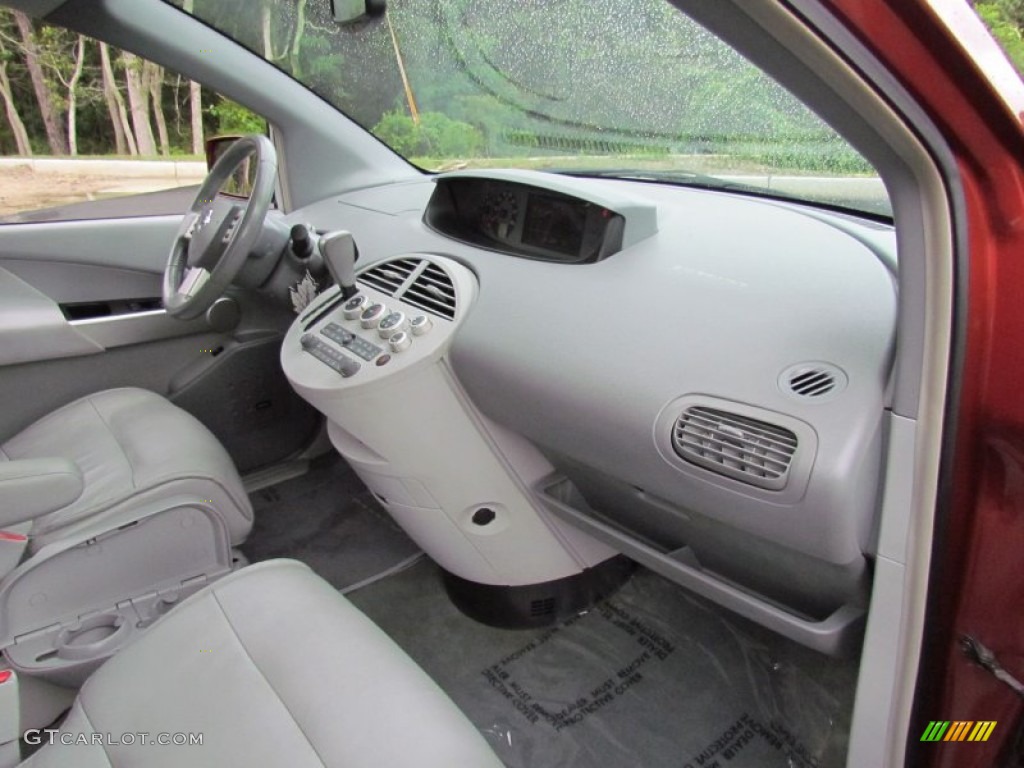2005 Nissan Quest 3.5 SL Gray Dashboard Photo #70315167