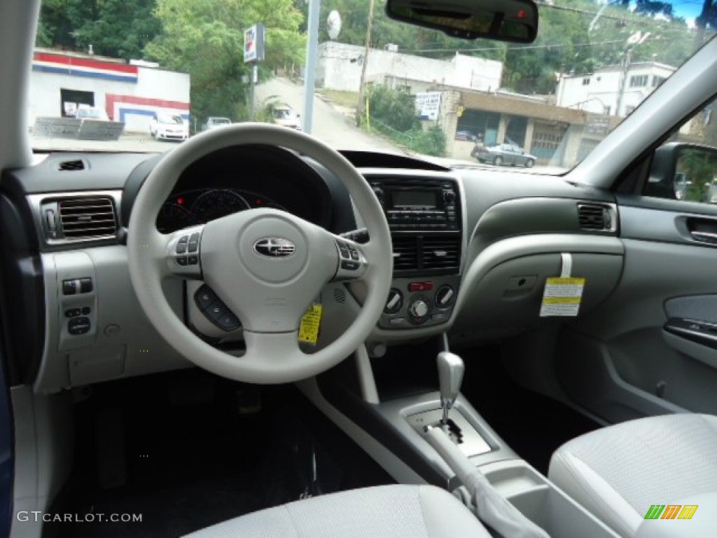 2013 Forester 2.5 X Premium - Marine Blue Pearl / Platinum photo #12