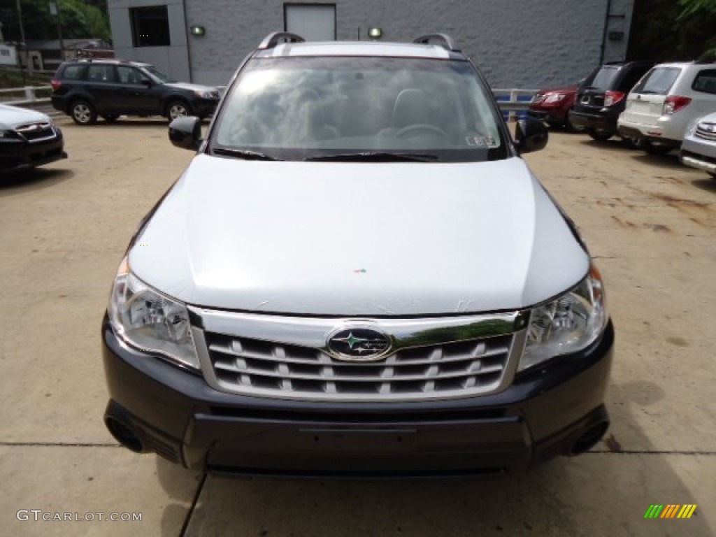 2013 Forester 2.5 X Premium - Dark Gray Metallic / Platinum photo #7