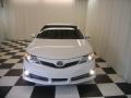 Super White - Camry SE Photo No. 2