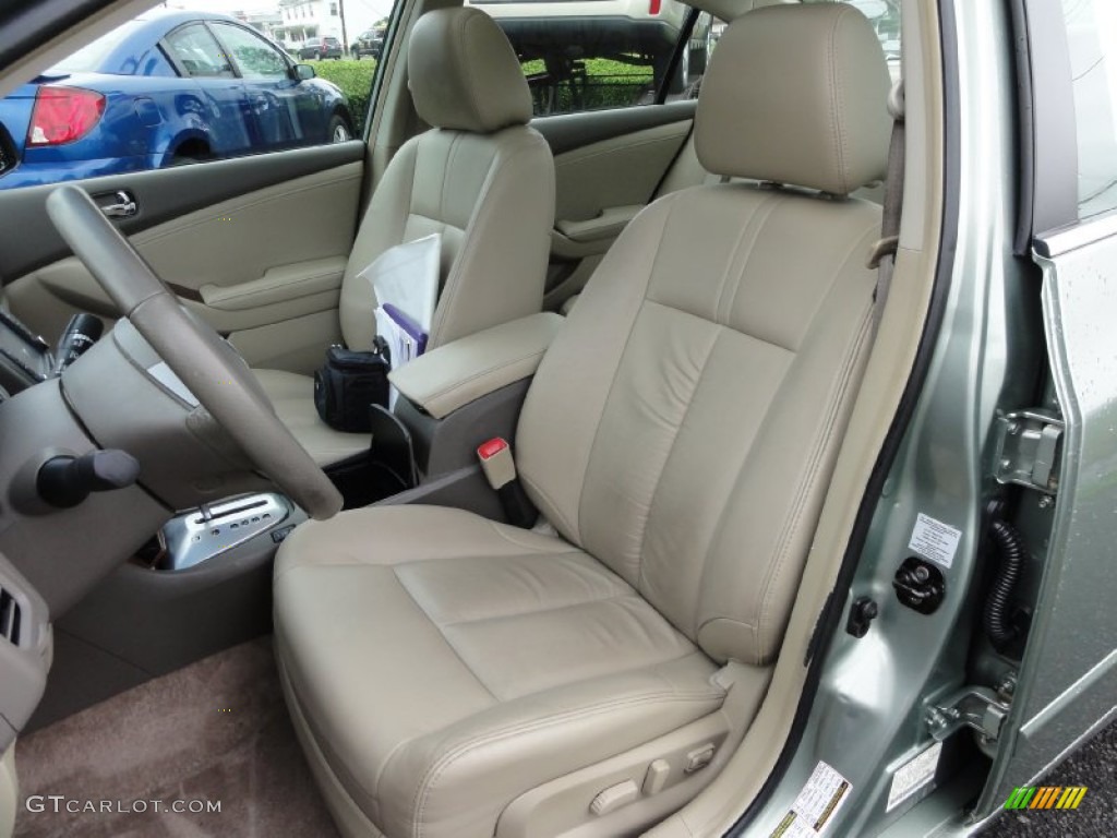 2008 Nissan Altima Hybrid Front Seat Photos