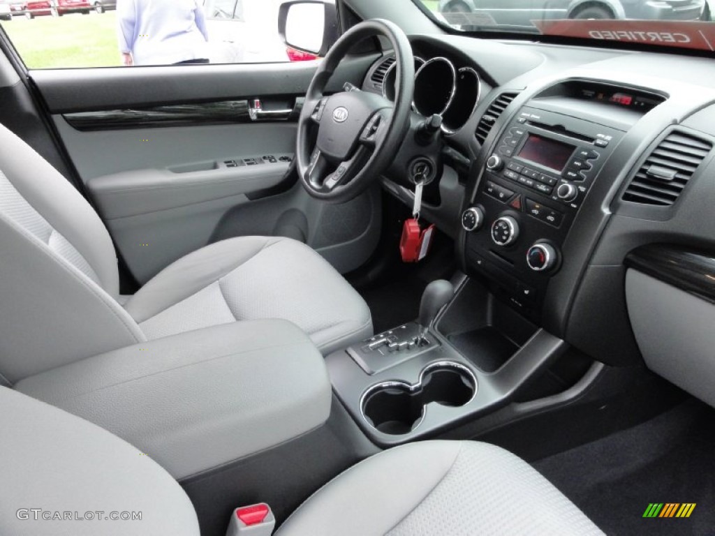 Gray Interior 2012 Kia Sorento LX V6 Photo #70318772
