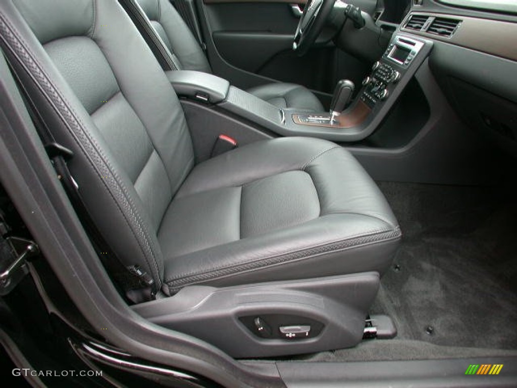 2010 XC70 3.2 AWD - Black / Off Black photo #4