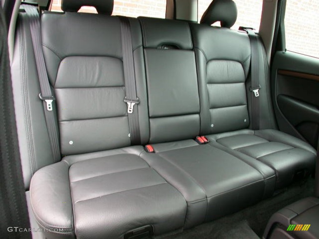 2010 XC70 3.2 AWD - Black / Off Black photo #17