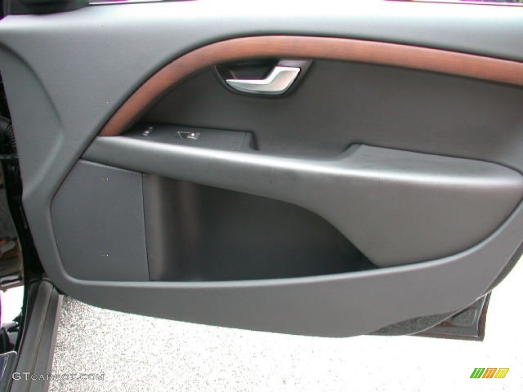 2010 XC70 3.2 AWD - Black / Off Black photo #22