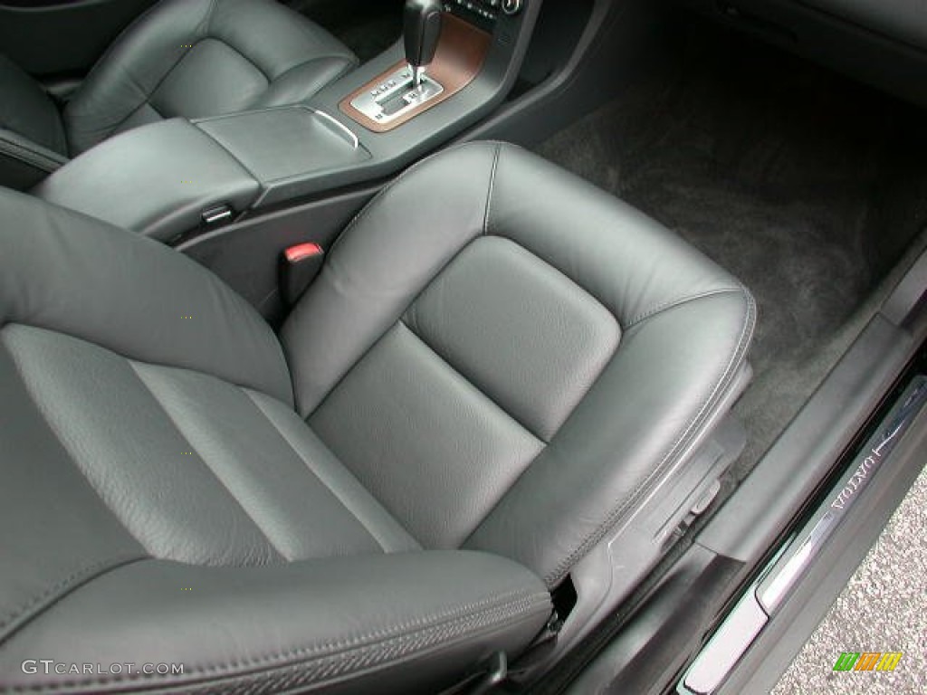 2010 XC70 3.2 AWD - Black / Off Black photo #23