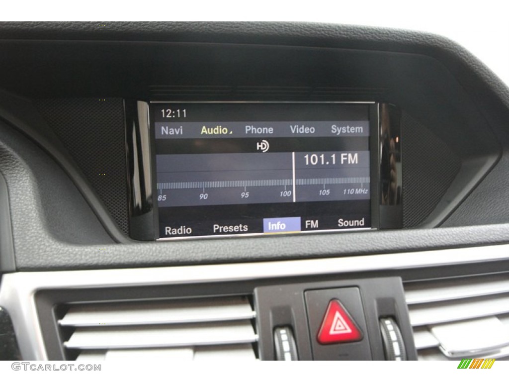 2010 E 550 Sedan - Arctic White / Ash Gray photo #20