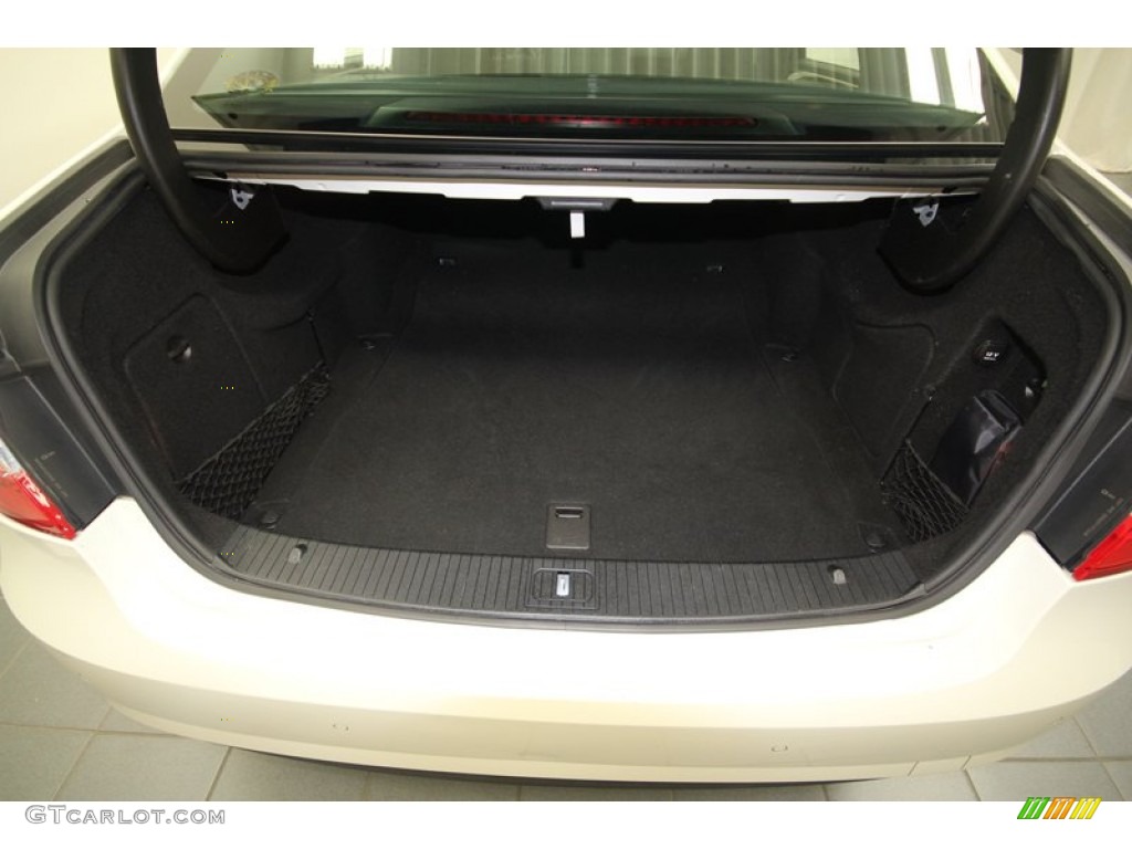 2010 E 550 Sedan - Arctic White / Ash Gray photo #32