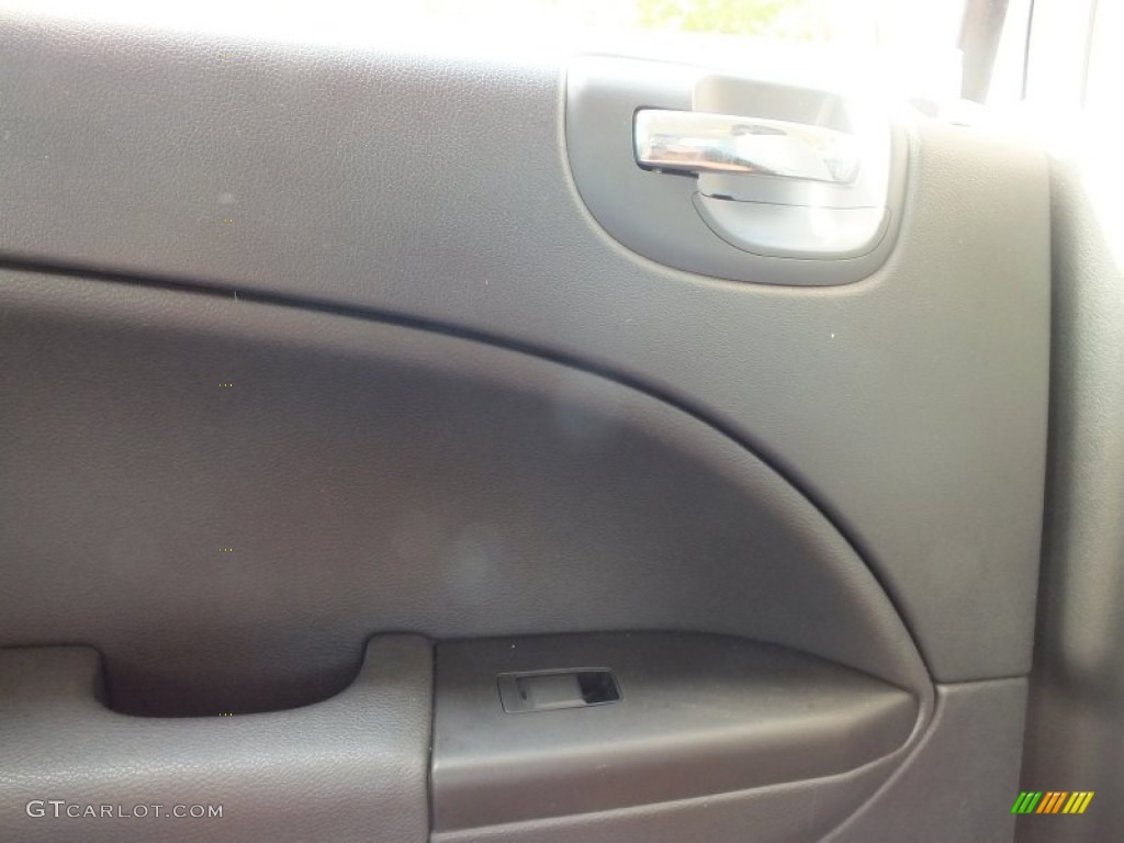 2010 Caliber SXT - Stone White / Dark Slate Gray photo #17