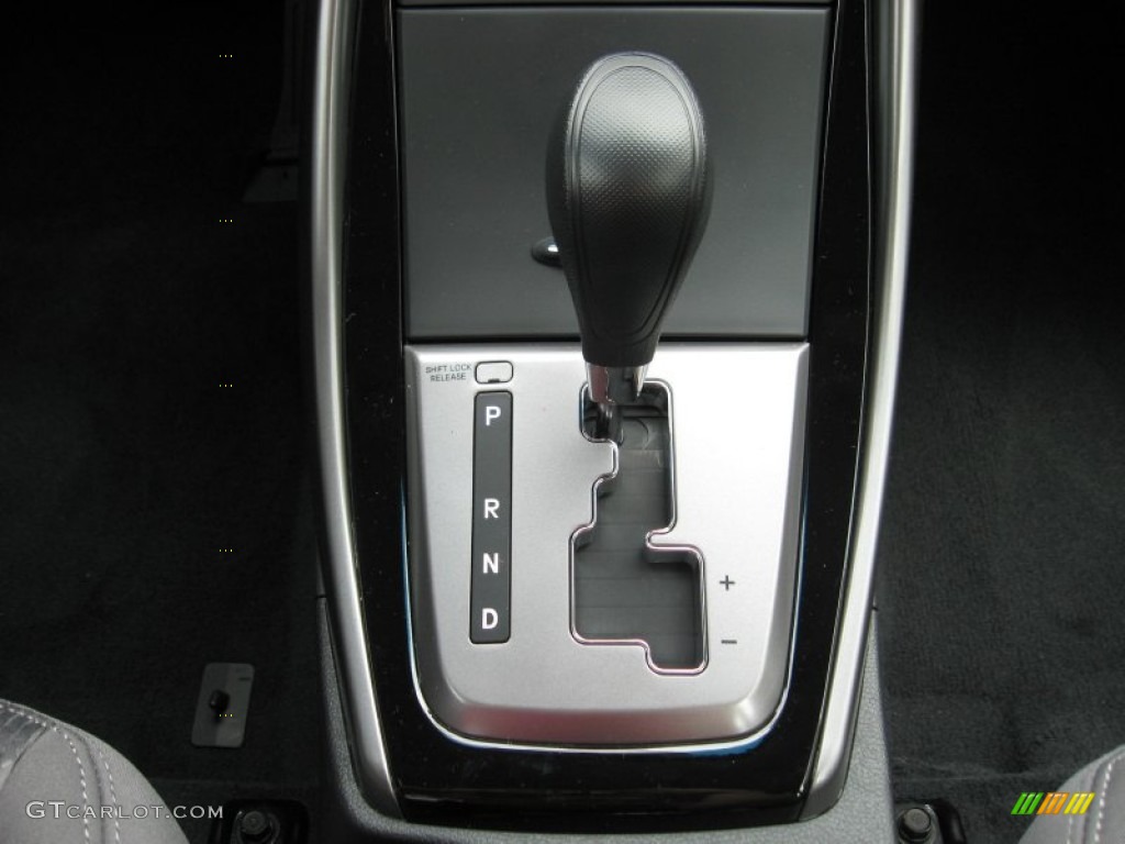 2013 Elantra Coupe GS - Monaco White / Gray photo #26