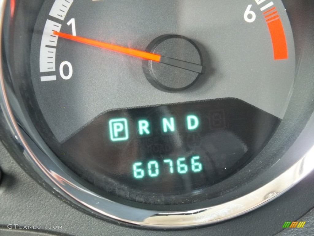 2010 Caliber SXT - Stone White / Dark Slate Gray photo #32