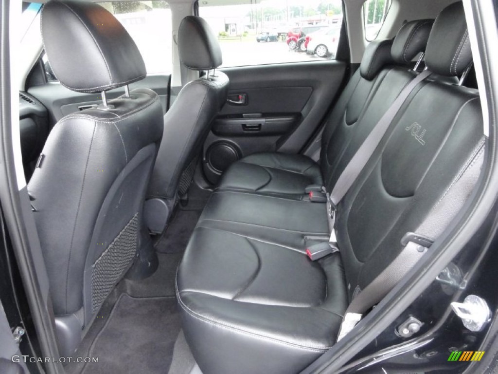 2010 Kia Soul Shadow Dragon Special Edition Rear Seat Photo #70322692