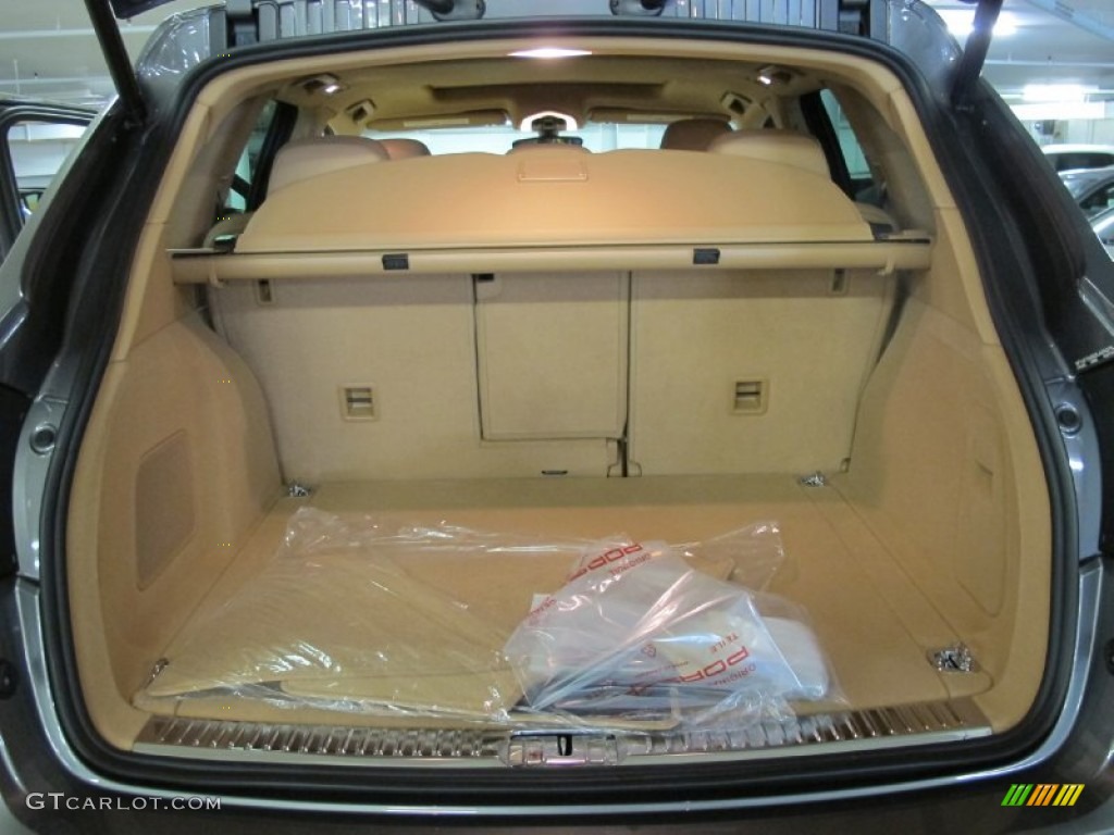 2013 Porsche Cayenne Diesel Trunk Photo #70323816