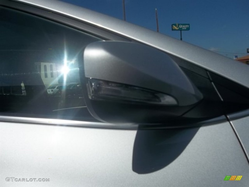 2013 Elantra GT - Shimmering Air Silver / Black photo #7