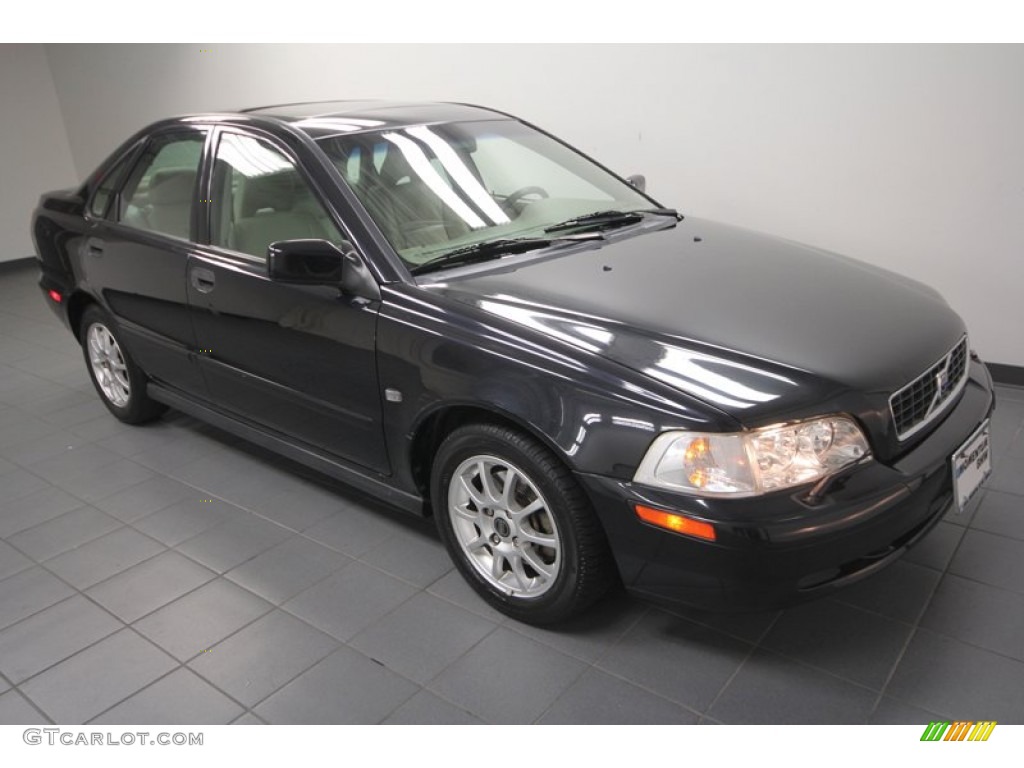 2004 S40 1.9T - Black Sapphire Metallic / Light Taupe photo #8