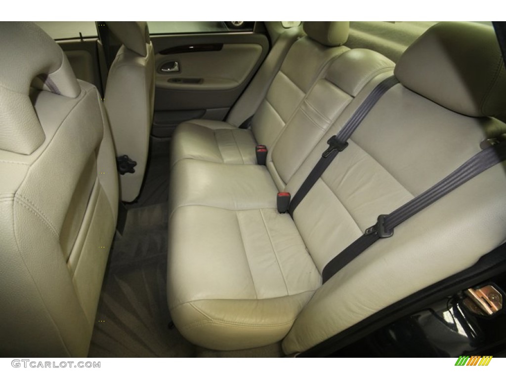 2004 S40 1.9T - Black Sapphire Metallic / Light Taupe photo #13