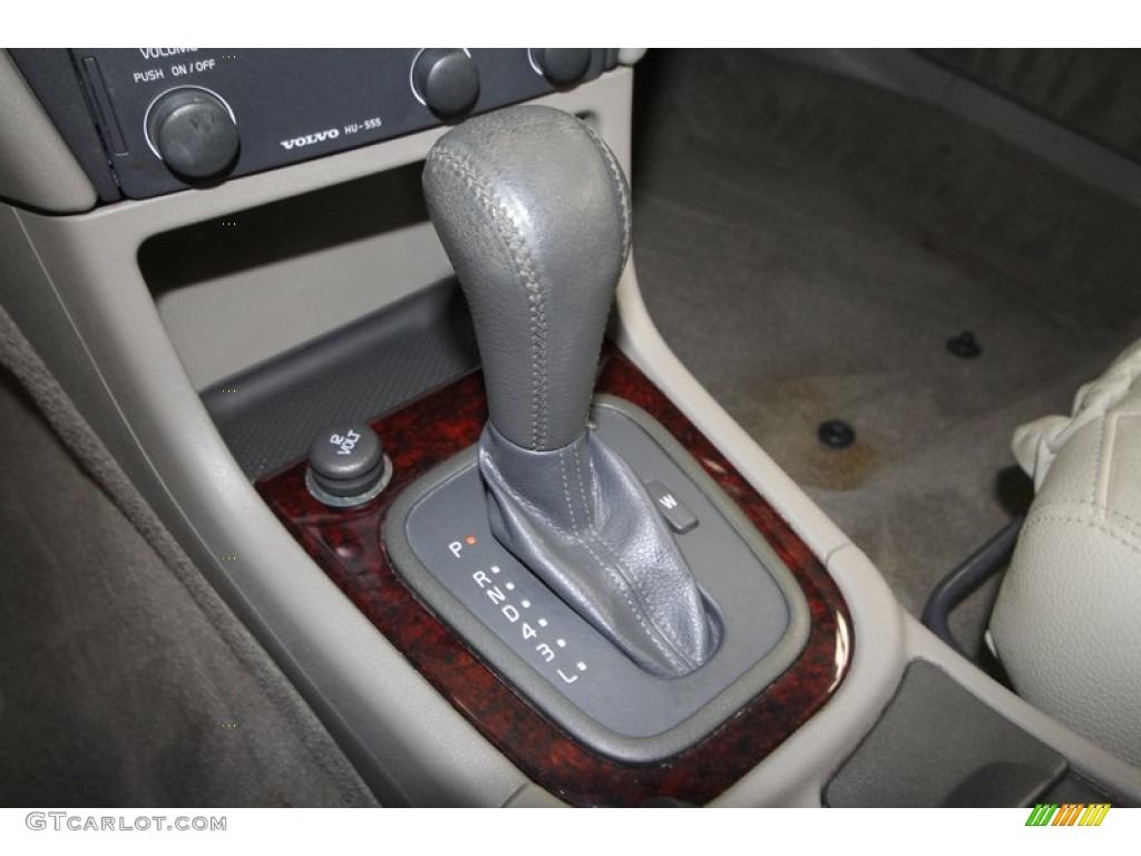 2004 S40 1.9T - Black Sapphire Metallic / Light Taupe photo #20