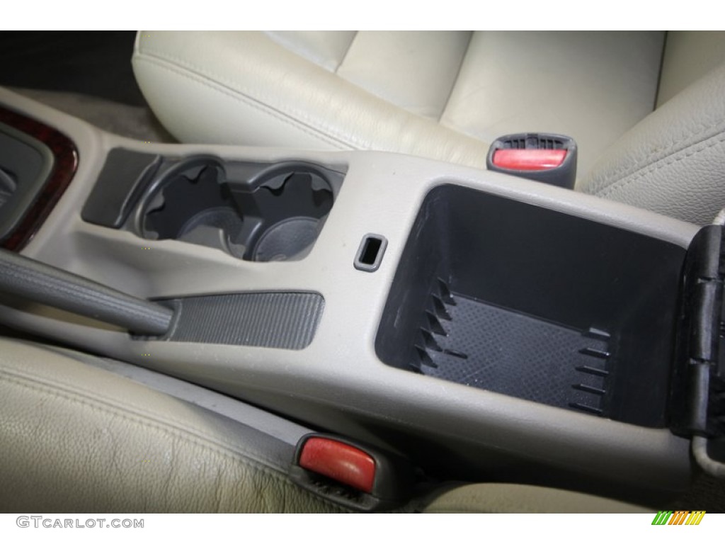 2004 S40 1.9T - Black Sapphire Metallic / Light Taupe photo #21