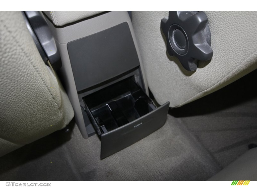 2004 S40 1.9T - Black Sapphire Metallic / Light Taupe photo #26